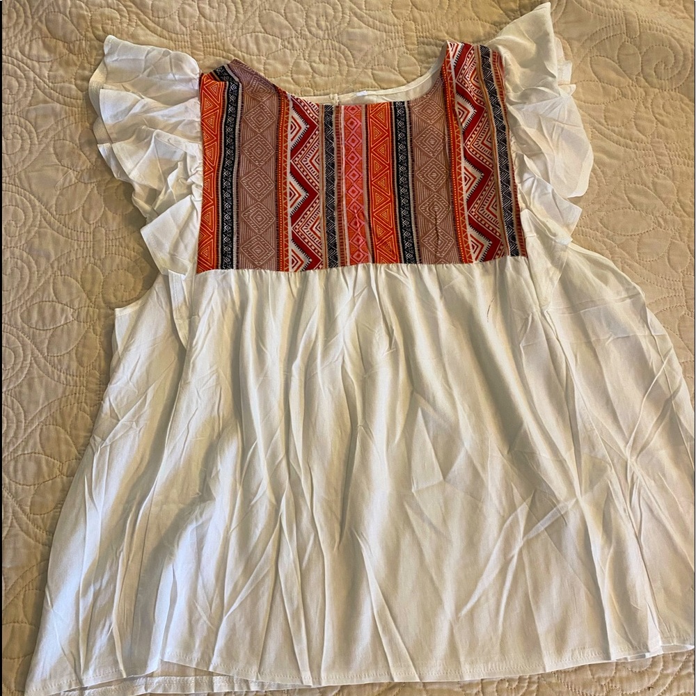 Adorable boutique blouse with flutter sleeves